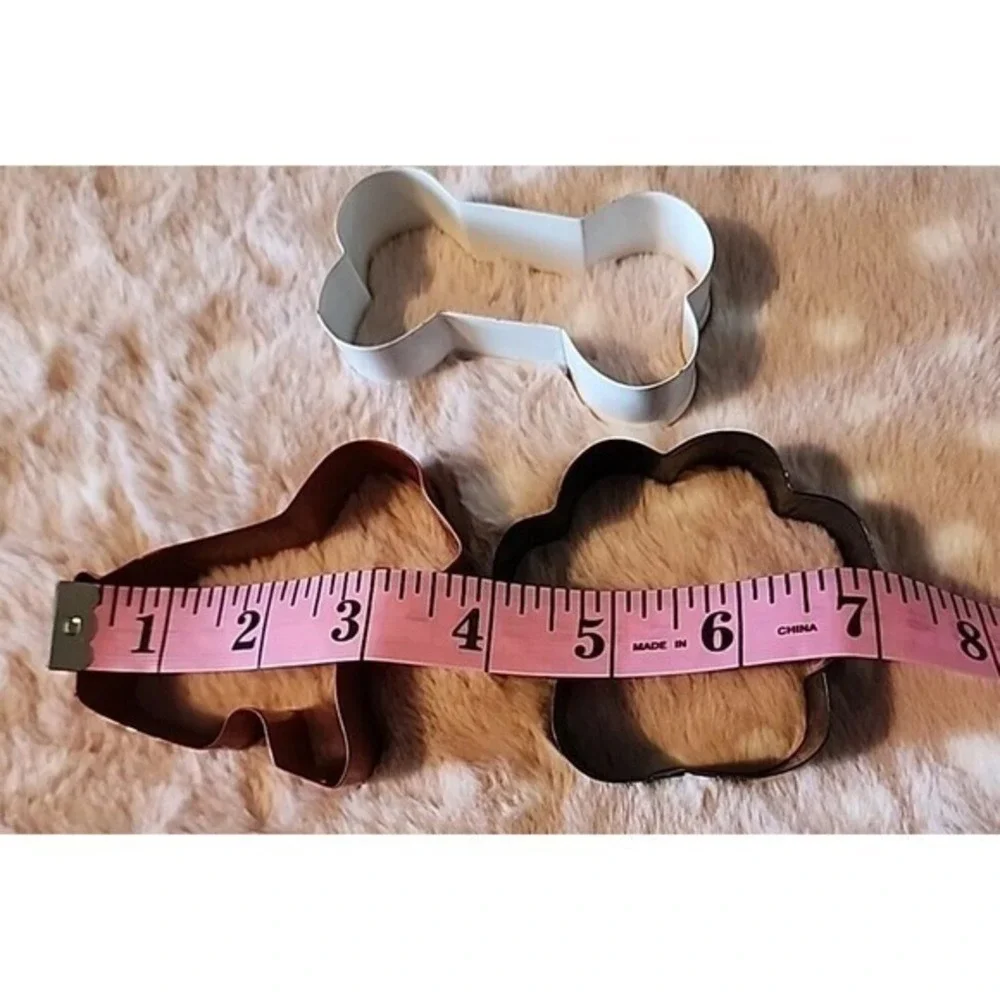 Wilton‎ Dog, Paw, Bone Cookie Cutter